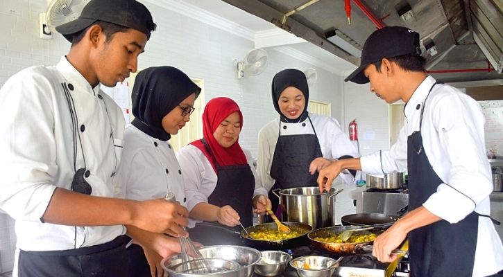 Diploma Pengurusan Hotel - University College Bestari